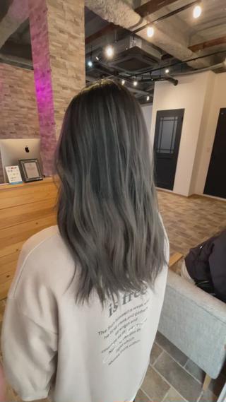 グレーバレイヤージュ 