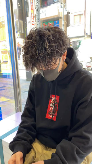 波巻きパーマ任せてください 