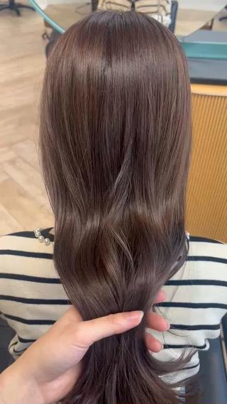 ほんのりグレージュ味のあるショコラグレージュ
最近人気のカラーです!