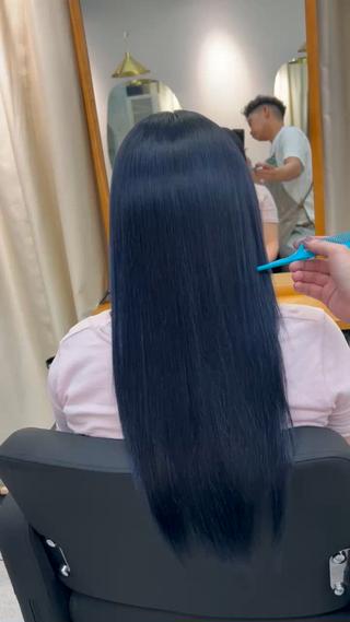 今人気の青カラー 