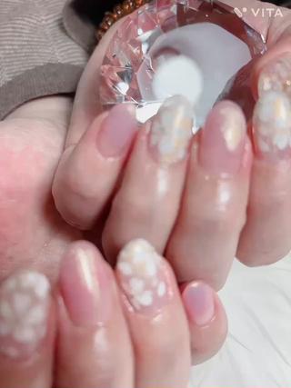 桜が気になる季節にオススメのデザイン
上品綺麗な桜デザイン
卒・入学式にもオススメです
シーンに合わせて色変えもOK