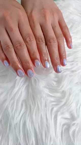 うるうるで艶々のマグネットネイルは、誰でも似合う迷ったらやってみて