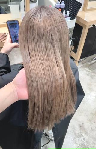 ミルクティーグレージュ！
ハイトーン得意です！
ロングでも得意です！
綺麗になりたい方是非！ 