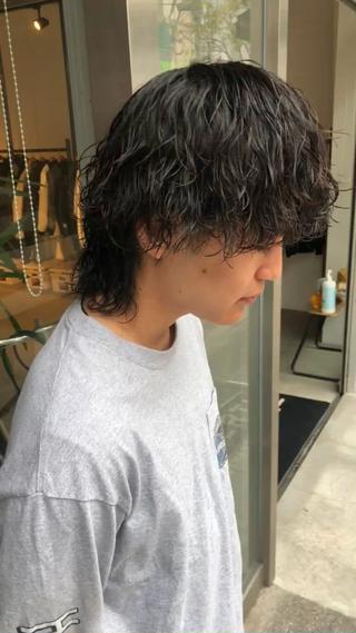 ウルフスタイルに波巻きパーマ
長さが活きます!!