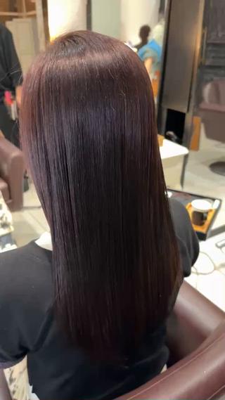 セミロング 二度見される艶髪職人 /美髪矯正のプロ木崎のヘアスタイル