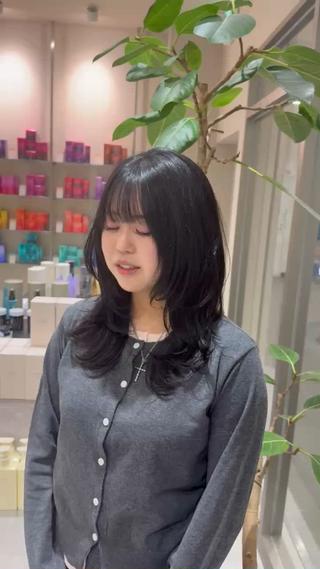ロング 韓国レイヤー｜ 透明感カラー｜ココナのヘアスタイル