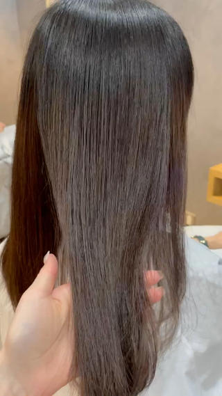 ミディアム 池田 寿子のヘアスタイル