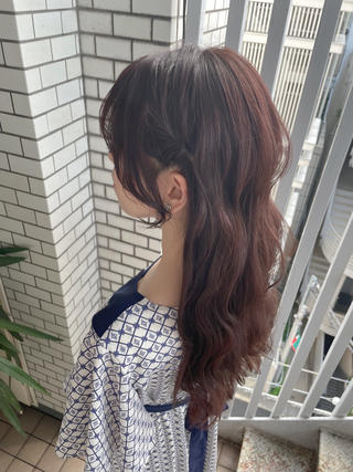 韓国 韓国巻き 巻き髪 波巻き

○早朝料金
7-8時   2,200円
8-9時   1,100円
9-10時    550円

Instagram ⇒ @hairmake_anriii 