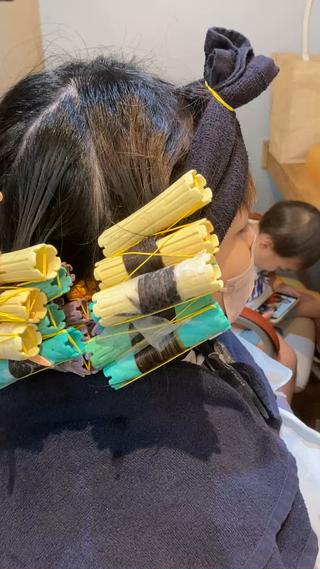 カジュアルすぎず、キレイすぎず
時代の、お洒落な波ウェーブでファッションも
ヘアスタイルも楽しんじゃいましょぉ 