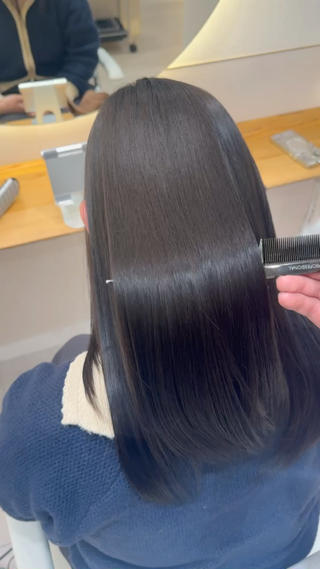 ロング カラー パーマ 絶対垢抜けレイヤー/ 透明感カラーリョウヤのヘアスタイル