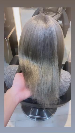 ケアブリーチ2回で作る艶シルバーカラー 