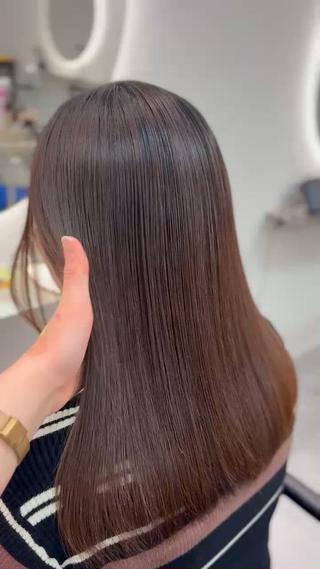 Hz/ヘルツ SHIHOのヘアスタイル