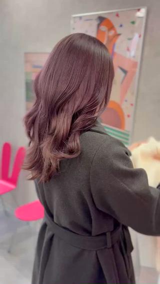 カラー Hz/ヘルツ SHIHOのヘアスタイル