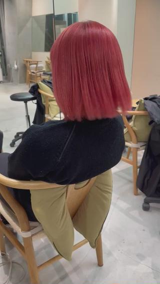 ブリーチ必須のライトピンクカラー