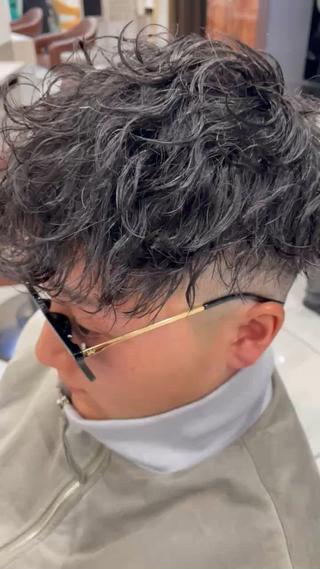パーマ メンズ 伊藤 隆星のヘアスタイル