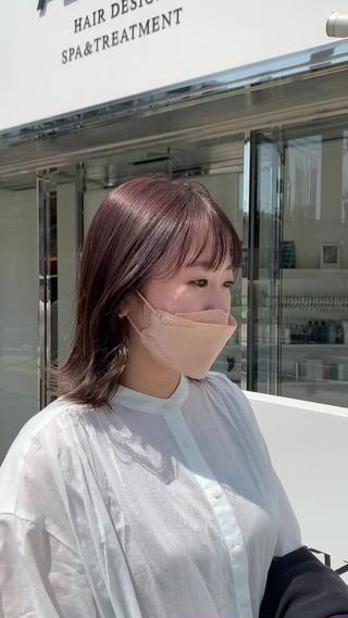 ワンカラーでつくる柔らかいショコラベージュꕀ♡
色が落ちるのが早いと悩まれてたお客様
色持ちの方法もしっかりとお伝えします。
カラーも色持ちがいいように、お薬調合してます