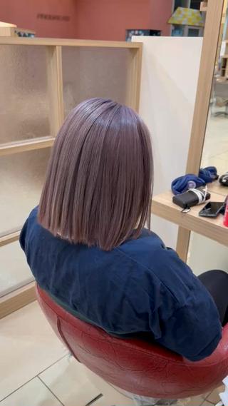 パープルシルバー×
ブリーチしてもこの質感
ブリーチカラーお任せください
