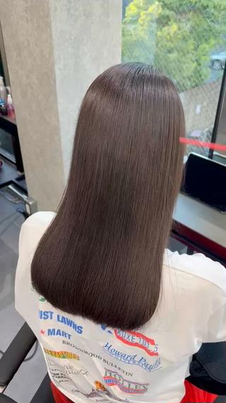 セミロング MEGRI 三軒茶屋【メグリ】のヘアスタイル