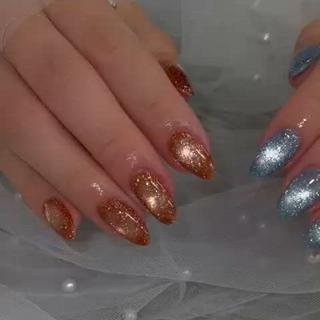 新色【フラッシュマグネット】の2色づかい♪
カラー追加一色+¥550
マグネット変更+¥550になります 