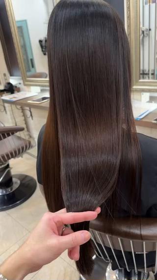 ロング カラー 早坂 裕真のヘアスタイル