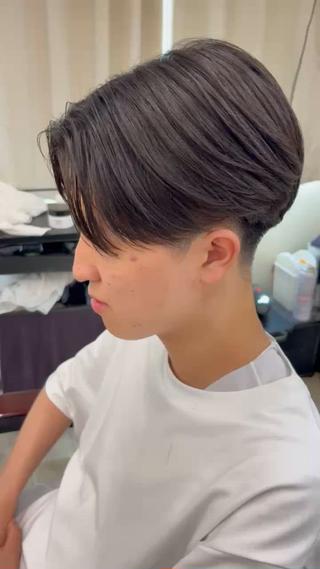 メンズ PERCUT 中島快のヘアスタイル