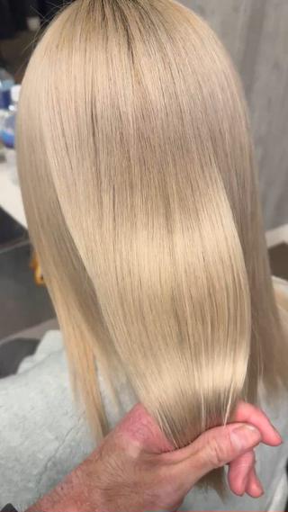 ロング ✨池袋ブリーチ特化 Hibiki✨のヘアスタイル