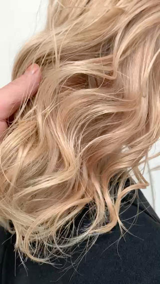 ゴールドベージュ 