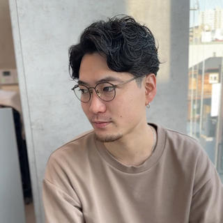 《スタイル》
メンズ7:3アップバング

メンズスタイル特化美容師
一人一人の骨格に合わせたカットデザイン
スタイリングやスタイリング剤の提案を丁寧に
メンズ目線のかっこいいを提案します

お客様に1人1人が苦手を持っているのでそれらを解消できるように提案させていただきます。
メンズカットは切られ方でセットのしやすさが格段に変わります！
もし悩んでいるお客様いらっしゃいましたら是非一度ご来店ください！

メンズカット/メンズパーマ/メンズダウンパーマ/メンズツイストパーマ/メンズカラー/メンズアップバング/メンズ刈り上げ 