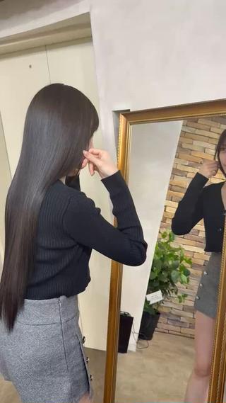 ロング ALLY 原宿のヘアスタイル