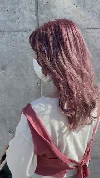 【エモピンク】
ブリーチ二回からできるエモカラー。
柔らかく退色も綺麗なのでオススメです！ 