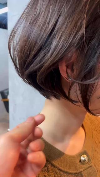 まとまる似合わせショートグラデーション
どんな顔型の方にも似合わせやすく、
初めてショートにするかたにもお勧めのスタイルになっております 