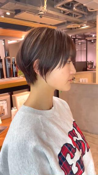 ショートカットが得意です!!
骨格に合わせたショートカットを切ります!
ショートで成功されたことがないかた!
是非僕に1度切らせてください!