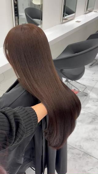 ブリーチなしグレージュ
赤みのない透明感カラーです 