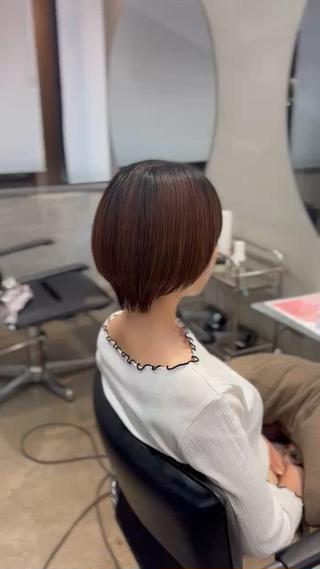 ショート 桂 奈穂のヘアスタイル