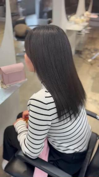 ロング カラー 桂 奈穂のヘアスタイル