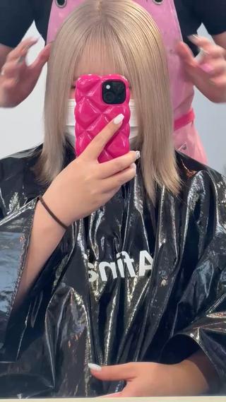 ミディアム apollo yokohama所属・レイヤーカット/ ハイトーン/ミノリのヘアスタイル