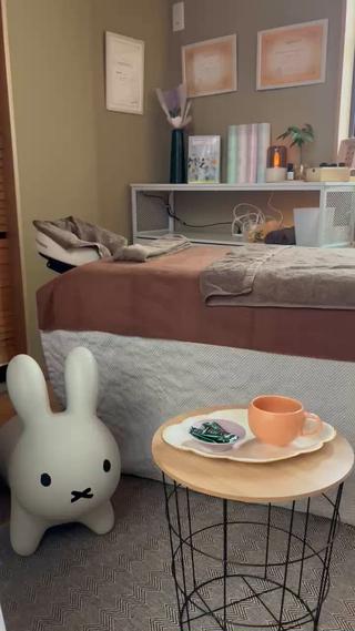 ヘッドスパ及びオイルマッサージベッド 