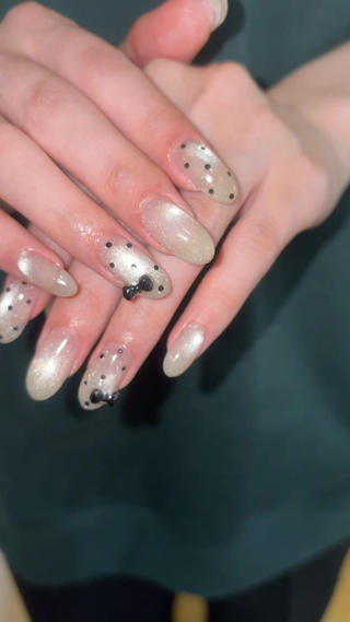 #パラジェル#フィルイン#シンプルネイル#マグネットネイル#オフィスネイル