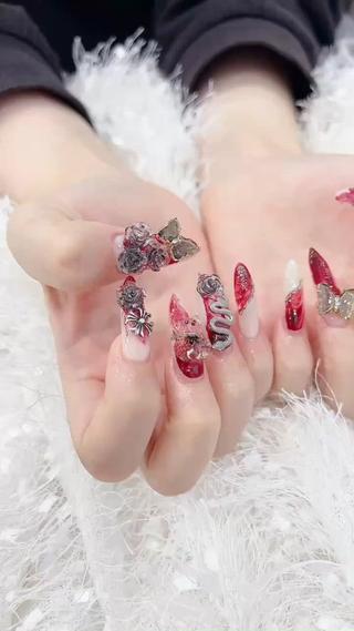 ネイル Sachi Nail上野のネイルデザイン