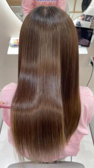 ロング Zina千葉2nd 💫萌音のヘアスタイル