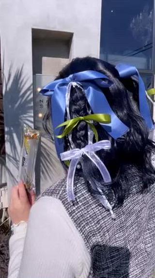 外に出るとネイビーブルーの発色抜群
推しヘア