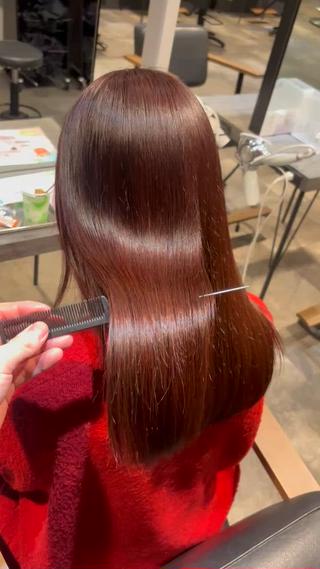 ワンメイクカラーで作る暖色系カラー
暖色は艶がめちゃくちゃ出ます！！
艶が欲しい方カットとカラーで綺麗にしちゃいましょう 