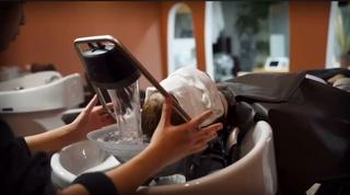 頭浸浴で、極上のヘッドスパ体験 