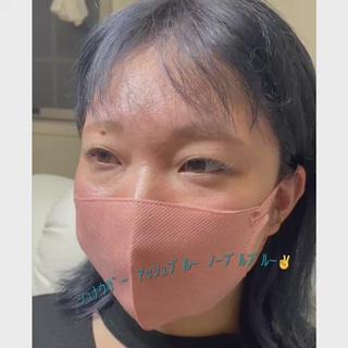 まばたき、伏し目になるとより可愛い 