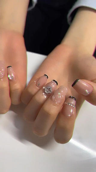 ミディアム mao .のネイルデザイン