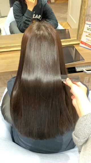 ロング 阪急箕面駅 艶カラー/縮毛矯正のヘアスタイル
