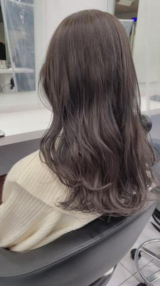 ミディアム カラー パーマ ヘアアレンジ メンズ キッズ ネイル マツエク・マツパ 🦋韓国レイヤー｜ 透明感グレージュ🦋のヘアスタイル