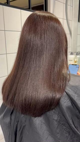 セミロング カラー 表参道♡暗髪♡ 艶カラー♡アユミのヘアスタイル