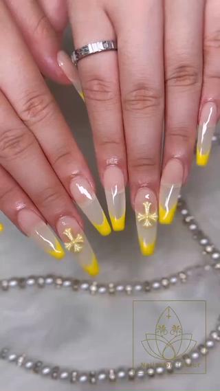 ネイル Nailsalon faveurのネイルデザイン