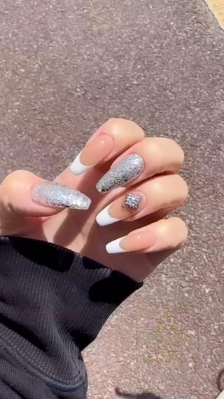 ネイル Nailsalon faveurのネイルデザイン